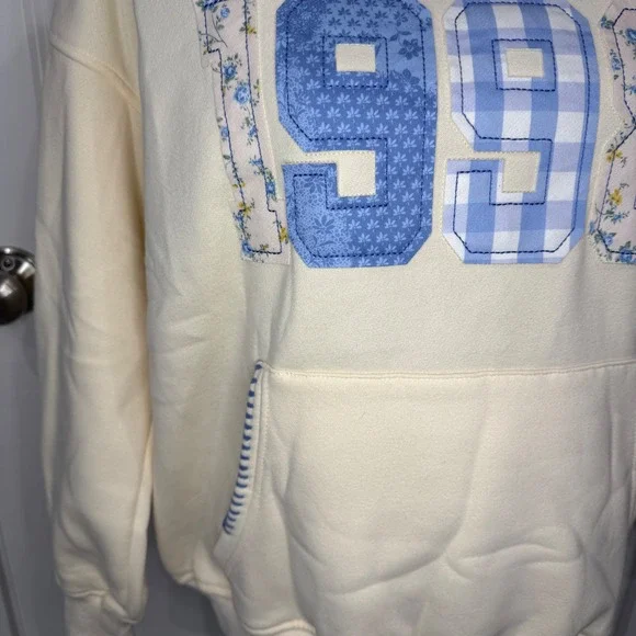 Altar'd State 1998 Patchwork Floral Gingham Hoodie Cream Blue Size XS NWT - Picture 5 of 8